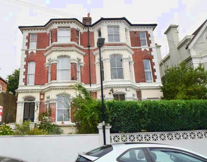 2 Bedroom Flat To Rent In Baldslow Road, Hastings, TN34