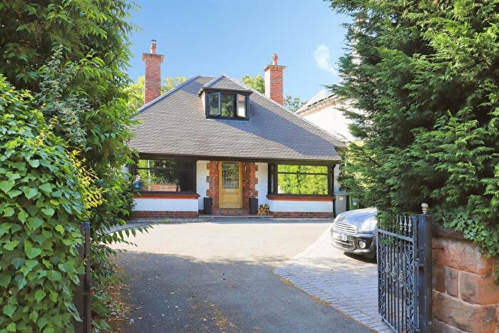 3 Bedroom Detached Bungalow For Sale In Birmingham Road, Kidderminster, DY10