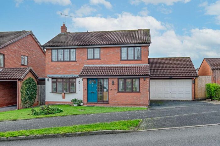 4 Bedroom Detached House For Sale In Meadowvale Road, Lickey End, B60