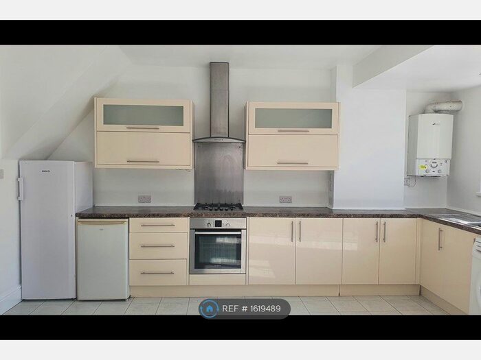 4 Bedroom Terraced House To Rent In Enfield Road, Bristol, BS16