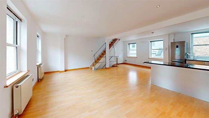 2 Bedroom Flat To Rent In Devonshire Place Mews, Marylebone, W1G