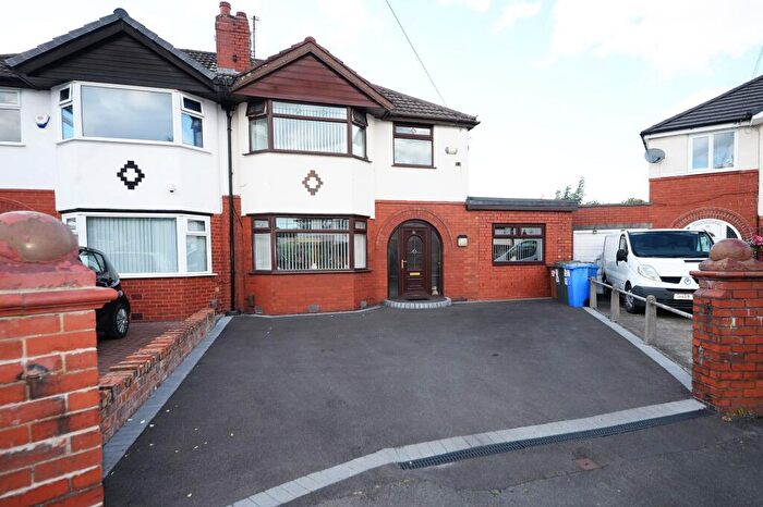 3 Bedroom Semi-Detached House For Sale In Granville Road, Audenshaw, M34