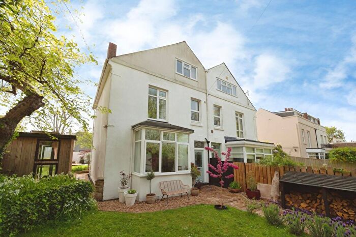 4 Bedroom Semi-Detached House For Sale In Sinah Lane, Hayling Island, Hampshire, PO11