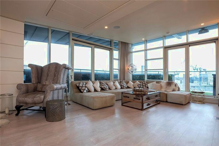 4 Bedroom Flat To Rent In Leftbank, Manchester, M3