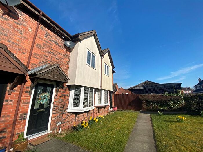 2 Bedroom Town House To Rent In Swettenham Close, Alsager, Stoke-On-Trent, ST7