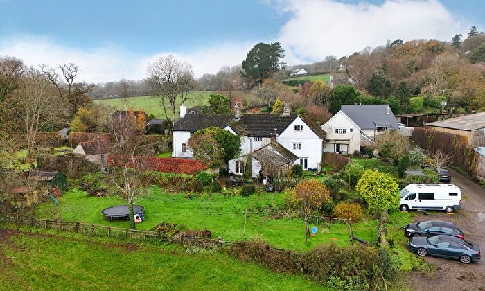 5 Bedroom Cottage For Sale In Bovey Tracey, Newton Abbot, TQ13