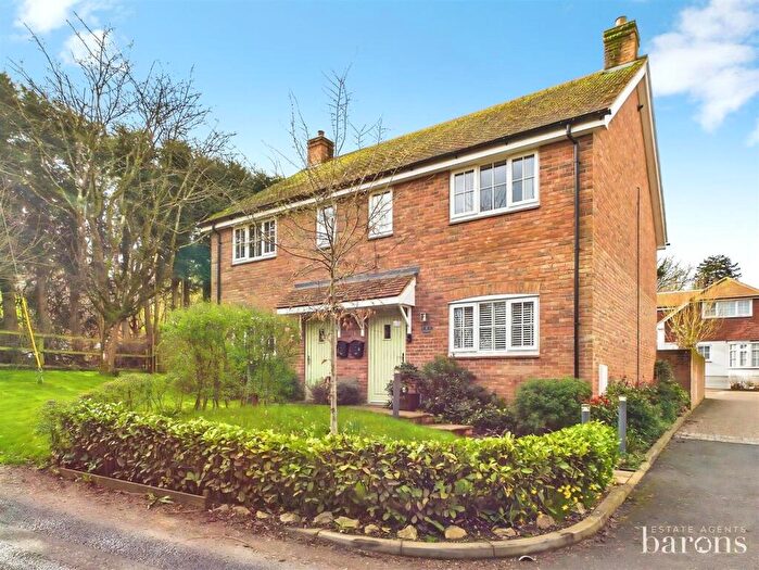 2 Bedroom Semi-Detached House For Sale In Primrose Close, North Waltham, Basingstoke, Hampshire, RG25