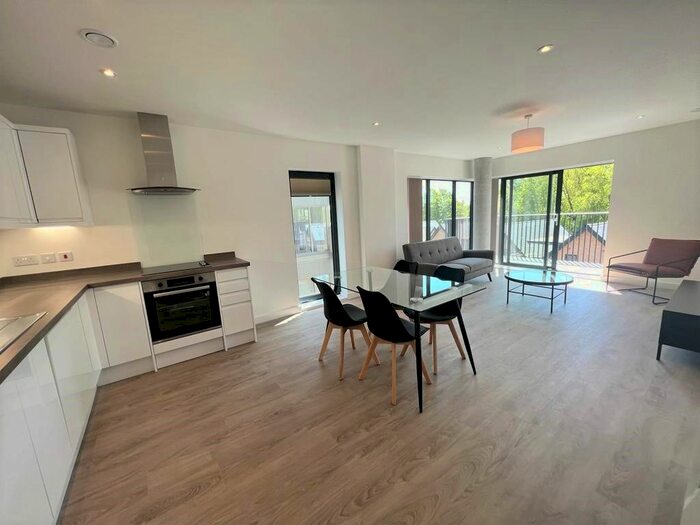 2 Bedroom Flat To Rent In Leacon Road, Ashford, TN23