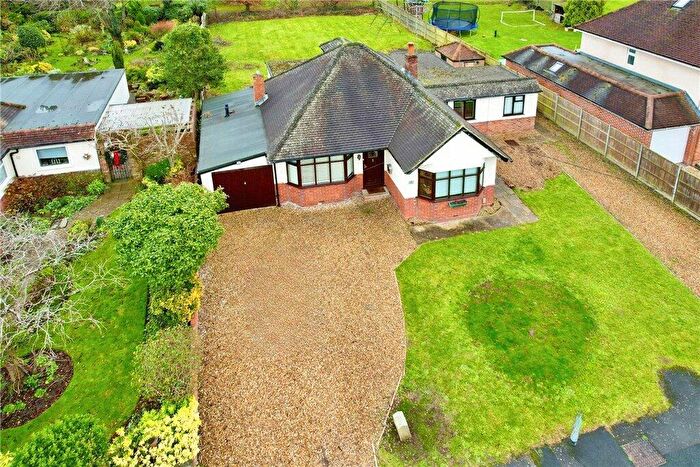 4 Bedroom Bungalow For Sale In Walden Avenue, Arborfield, Reading, RG2
