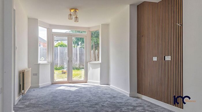 3 Bedroom Detached House To Rent In Palmvale Croft, Birmingham, B26