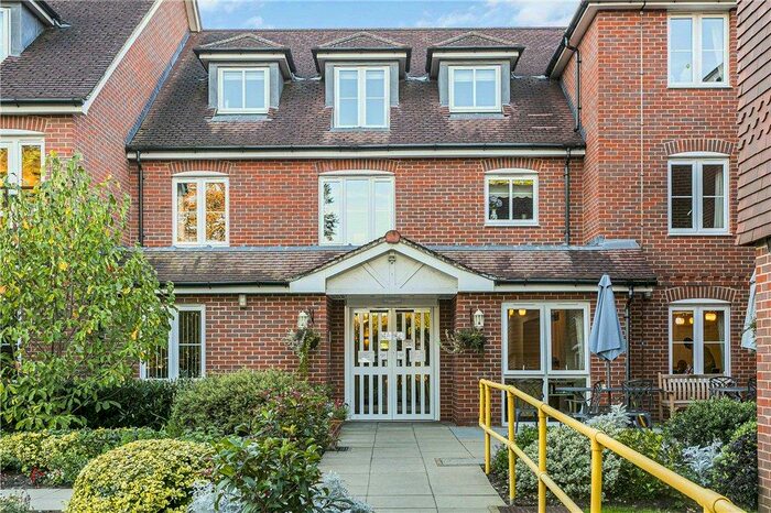1 Bedroom Apartment To Rent In Oyster Lane, Byfleet, West Byfleet, Surrey, KT14