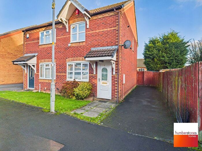 2 Bedroom Semi-Detached House To Rent In Bristam Close, Oldbury, B69