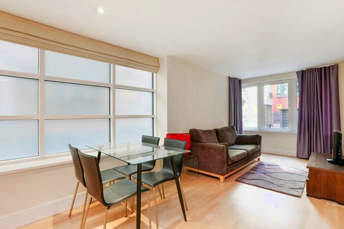 1 Bedroom Flat To Rent In High Timber Street London, EC4V