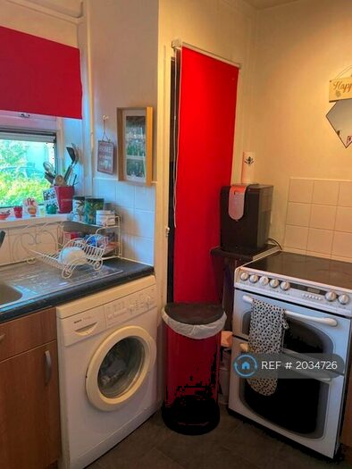 1 Bedroom Flat To Rent In Wyatts Lane, London, E17