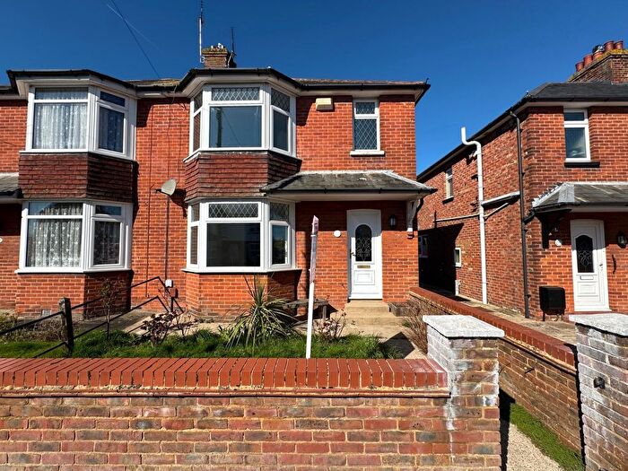 3 Bedroom Semi Detached House To Rent In William Road, Ashford, TN23