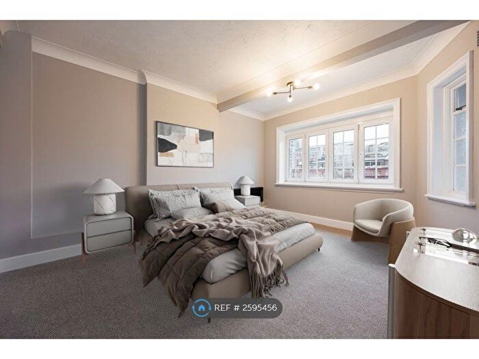 4 Bedroom Flat To Rent In Richmond Chambers, Bournemouth, BH2