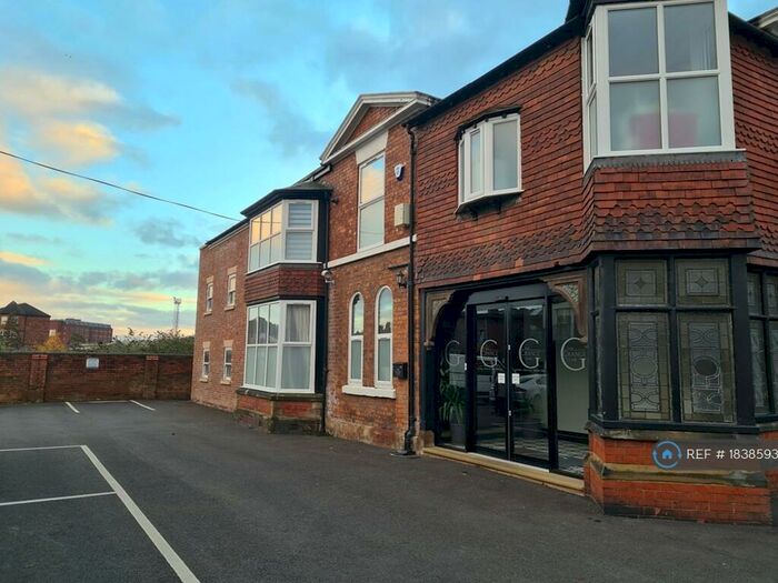1 Bedroom Flat To Rent In The Grange, Chester, CH2