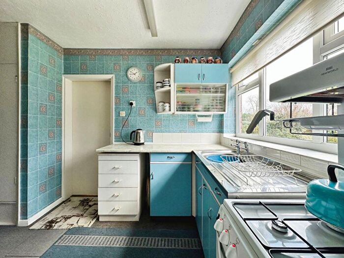 3 Bedroom Detached House For Sale In Canford Crescent, Codsall, Wolverhampton, WV8