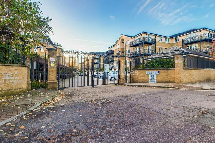 2 Bedroom Flat To Rent In Rubens Place, London, SW4