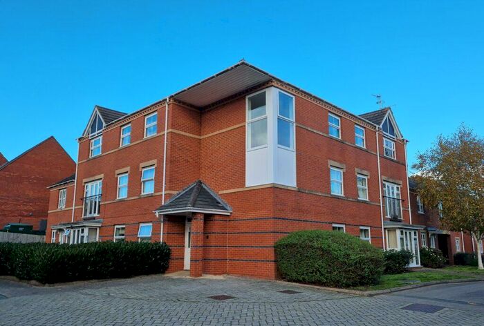 2 Bedroom Apartment To Rent In Alma Road, Banbury, Oxon, OX16