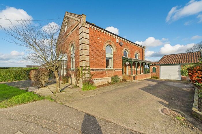 3 Bedroom Detached House For Sale In Bunwell Street, Bunwell, NR16