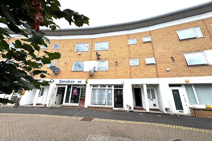 1 Bedroom Apartment To Rent In Hartlepool Court, E16