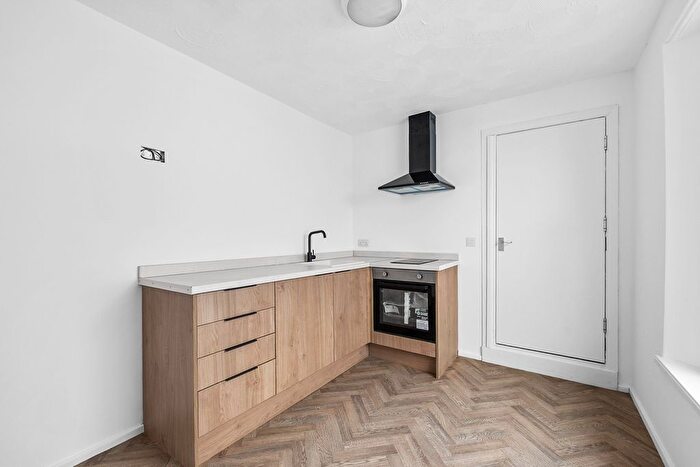 1 Bedroom Flat To Rent In Alexandra Road, Mutley, Plymouth, PL4