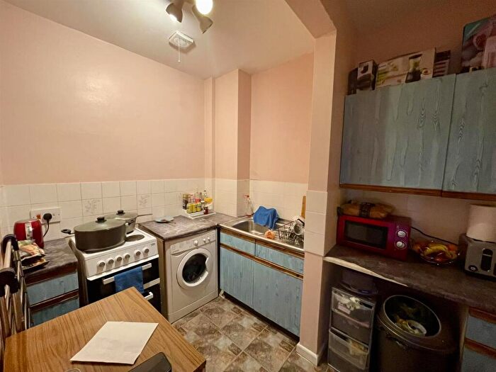 1 Bedroom Flat To Rent In Midland Road, Gloucester, GL1