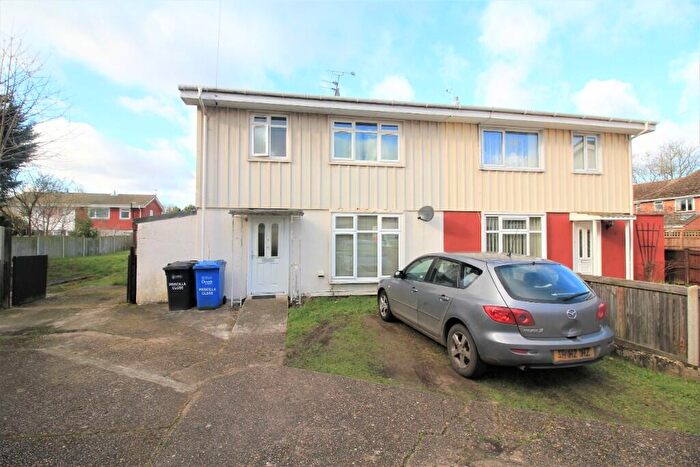 4 Bedroom Semi Detached House To Rent In Priscilla Close, Norwich, Norfolk, NR5