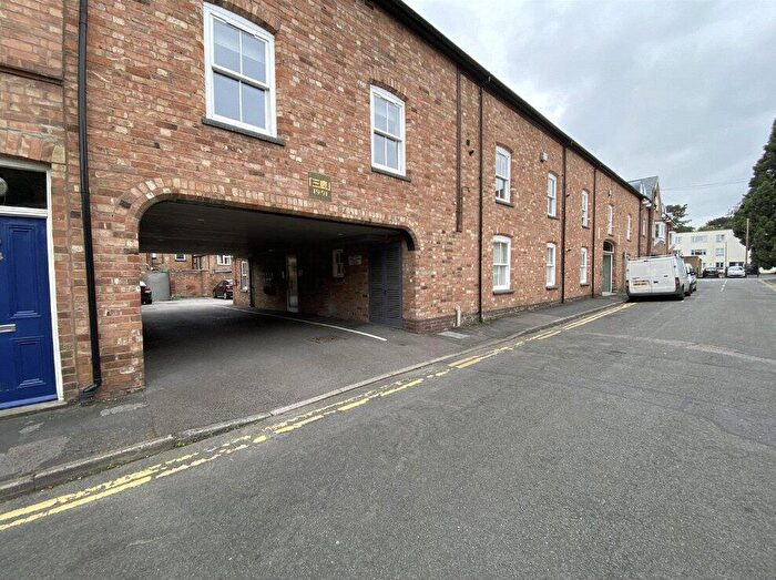 1 Bedroom Apartment To Rent In Morton Street, Leamington Spa, Warwickshire, CV32