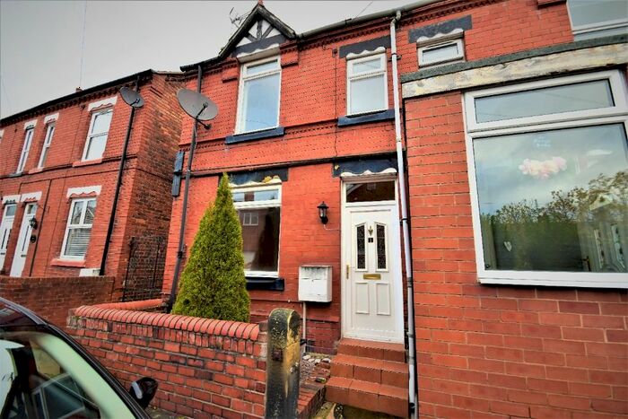 2 Bedroom Terraced House To Rent In New Road, Southsea LL11