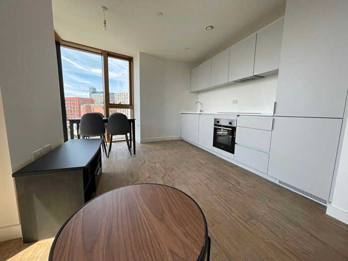 2 Bedroom Apartment To Rent In South Central, Essex Street, Birmingham, B5
