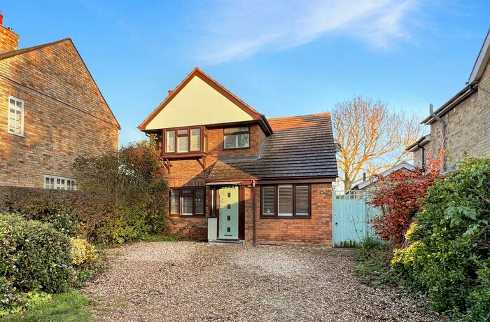 4 Bedroom Detached House For Sale In Hardwick Road, Toft, Cambridge, CB23