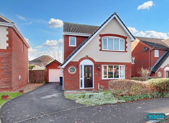 3 Bedroom Detached House To Rent In Azalea Drive, Trowbridge, BA14