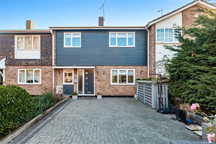 3 Bedroom Terraced House For Sale In Worthing Road, Basildon, Essex, SS15