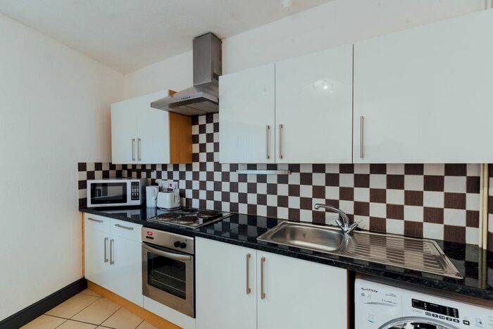 2 Bedroom Flat To Rent In Ashby Square, Loughborough LE11