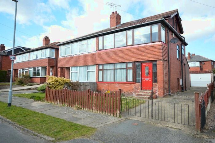 4 Bedroom Semi-Detached House To Rent In Henconner Crescent, Chapel Allerton, Leeds, West Yorkshire., LS7