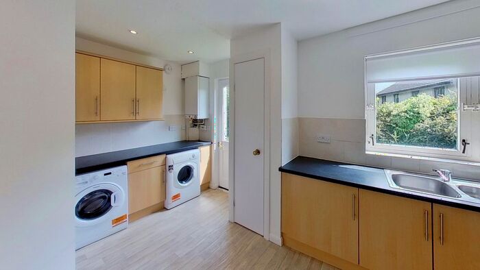5 Bedroom Detached House To Rent In Auchingane, Edinburgh, EH10