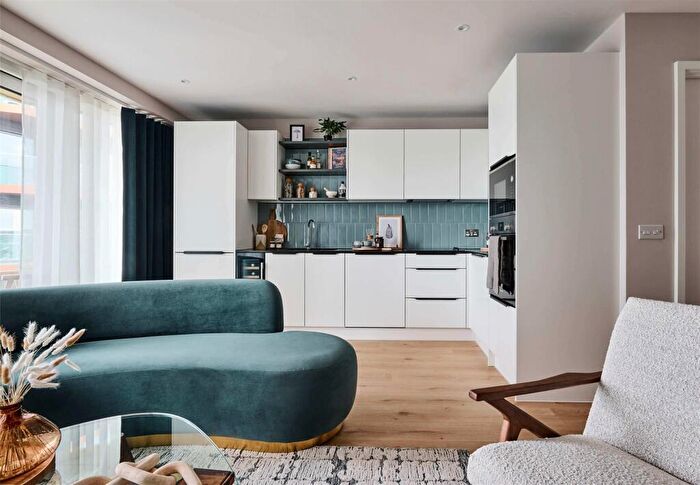 1 Bedroom Flat For Sale In Nathan Way, Plumstead, London, SE28