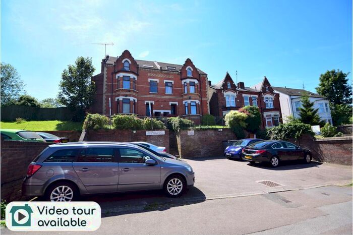 Studio To Rent In Napier Road, Luton, LU1