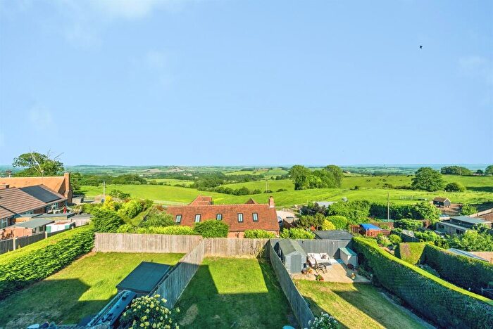 3 Bedroom Semi-Detached House For Sale In The Firs, Brill, Aylesbury, HP18