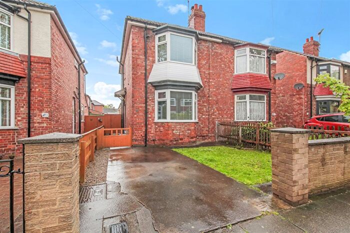 2 Bedroom Semi Detached House For Sale In Stooperdale, Darlington, DL3