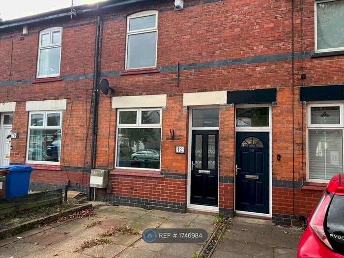 2 Bedroom Terraced House To Rent In Dialstone Lane, Stockport, SK2