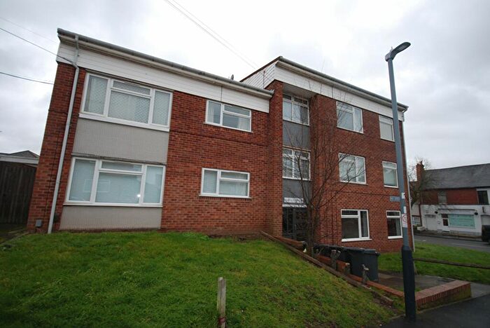 2 Bedroom Apartment To Rent In Hill Street, Warwick, CV34