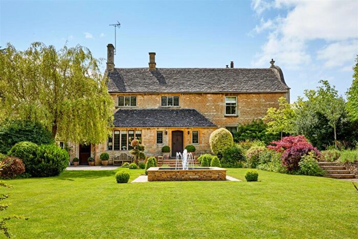 5 Bedroom Detached House For Sale In Burford, OX18