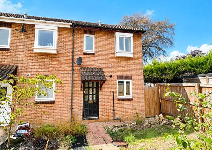 2 Bedroom End Of Terrace House For Sale In Larchfield Close, Frome, BA11