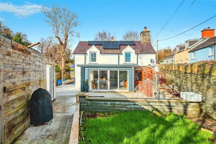 4 Bedroom Detached House For Sale In Llechryd, Cardigan, Ceredigion, SA43