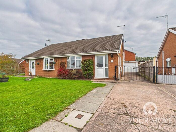 2 Bedroom Bungalow For Sale In Hurn Close, Crewe, Cheshire, CW1