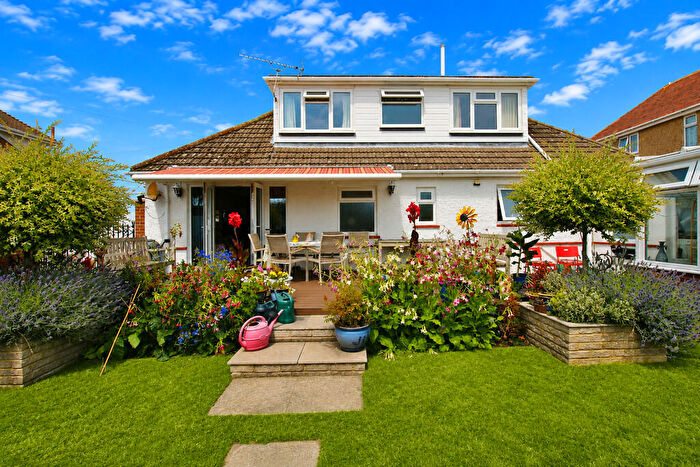 3 Bedroom Detached House For Sale In Studland Road, Lee-on-the-Solent, PO13