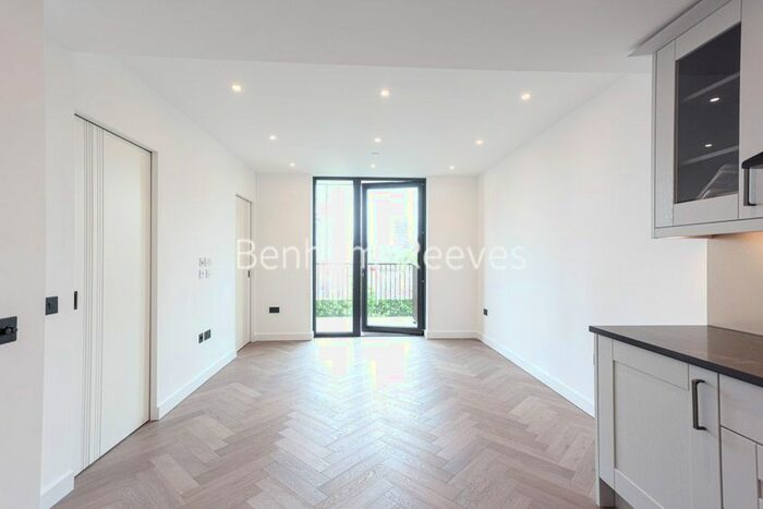 Studio To Rent In Merino Gardens, Wapping, E1W